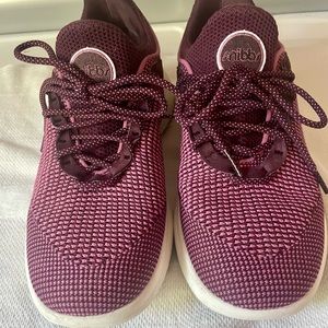 Womens Snibbs Pink lace up (but slip on really)